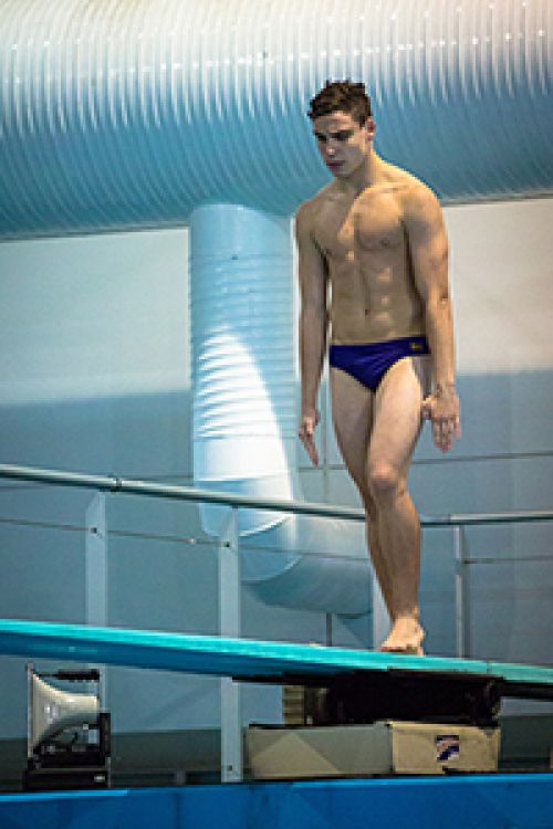 Champion diver