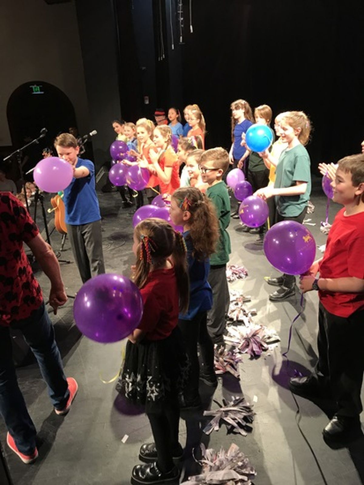 Elsternwick Choir performs with Peter Combe