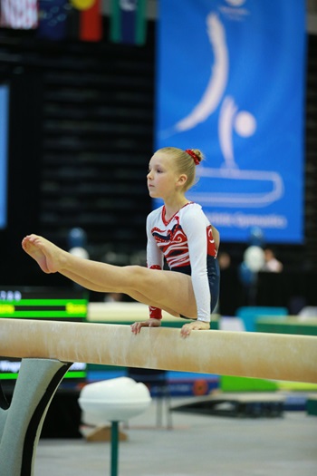 Phoebe wins in Victorian Gymnastics Championships