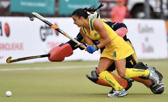 Kristina debuts in Hockeyroos team
