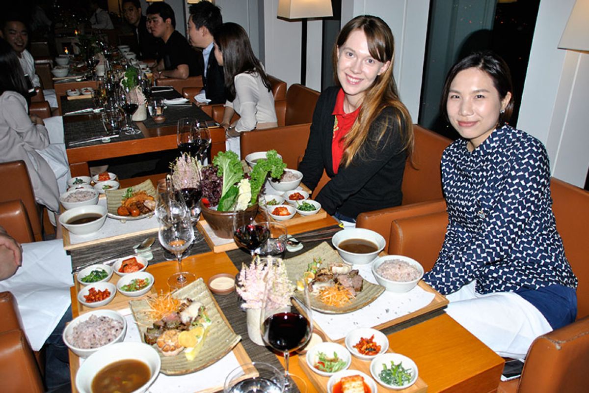 Alumni Dinner in Korea