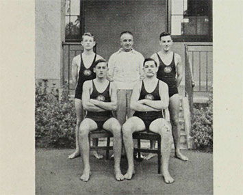 Wesley College Life Saving class