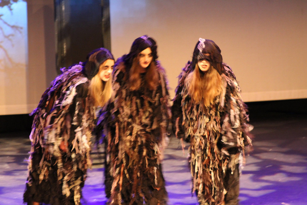 Macbeth witches performance